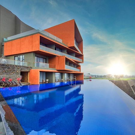 Aria Resort & Spa Nashik Exterior photo