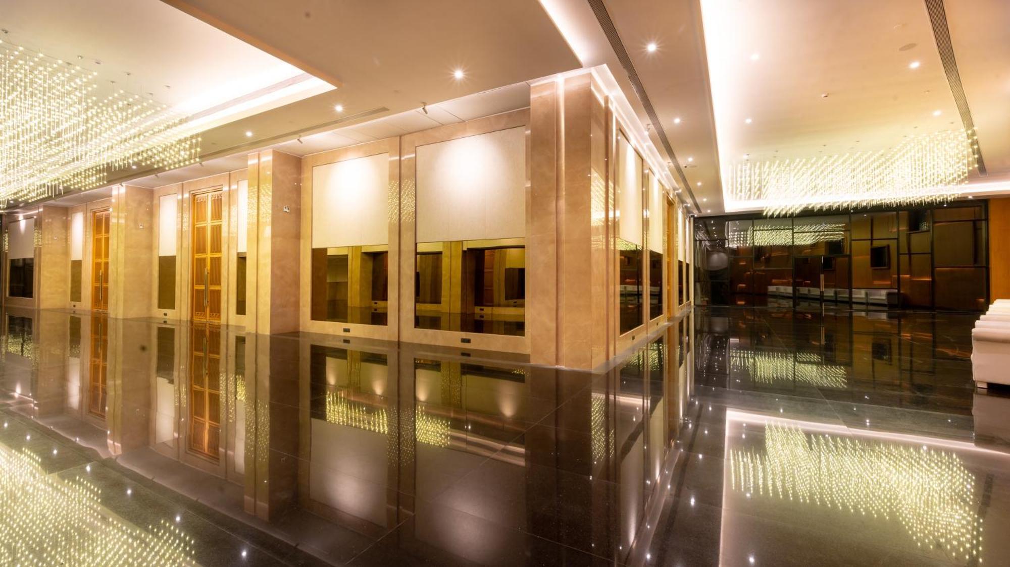 Aria Resort & Spa Nashik Exterior photo
