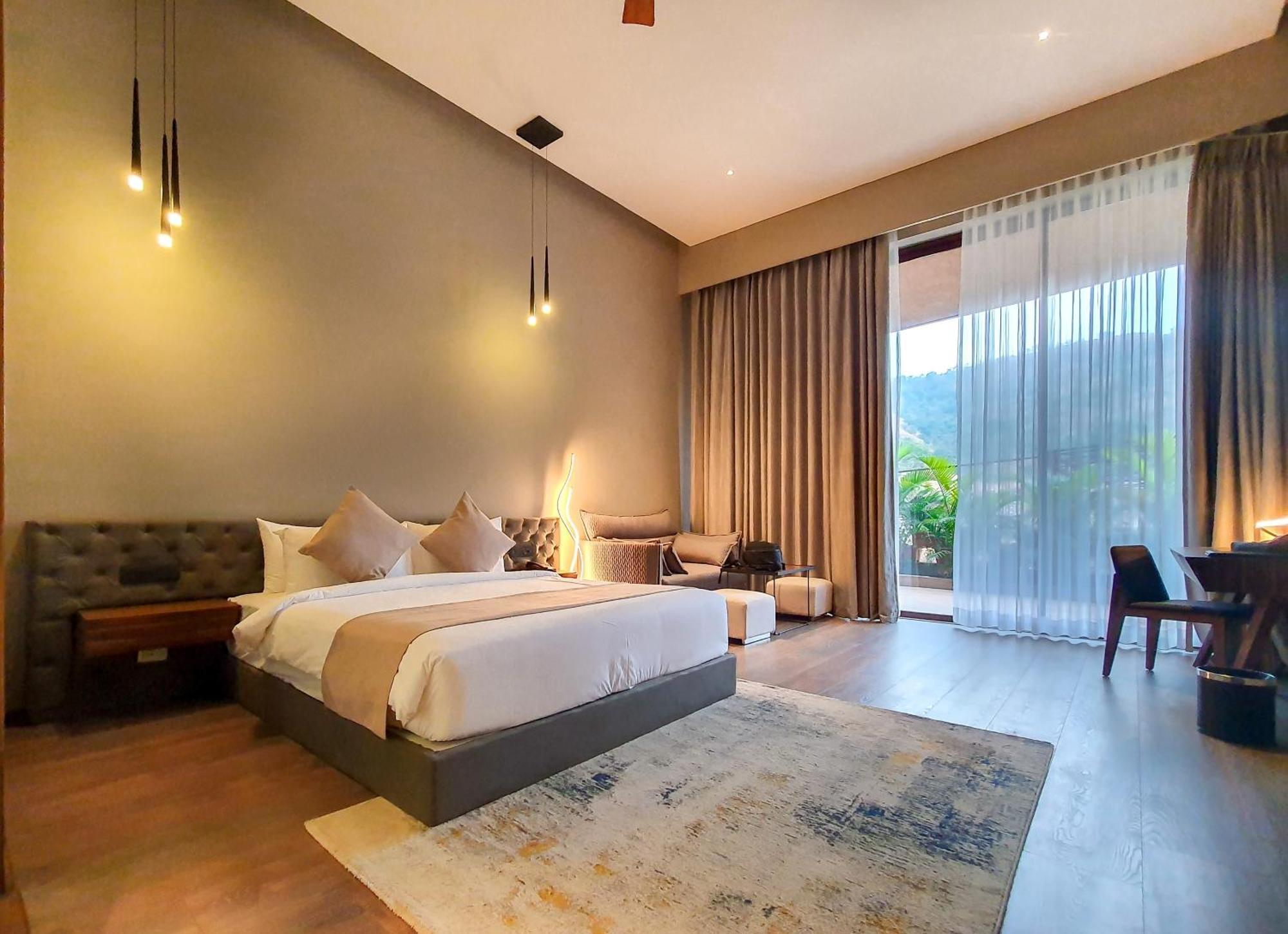 Aria Resort & Spa Nashik Exterior photo
